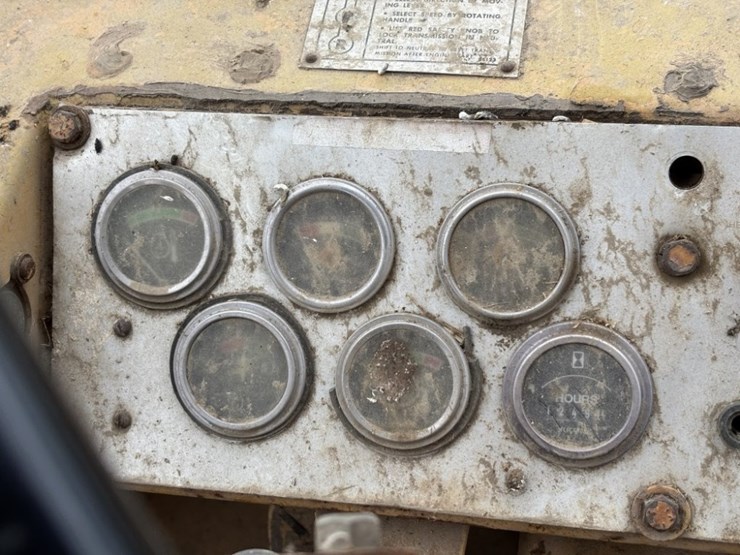 1970-caterpillar-920-image-19