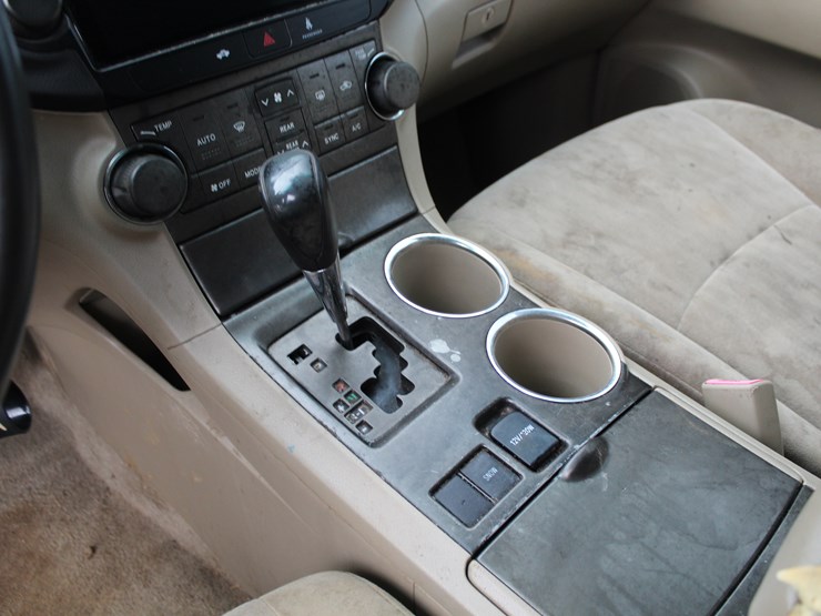 2008-toyota-highlander-image-10