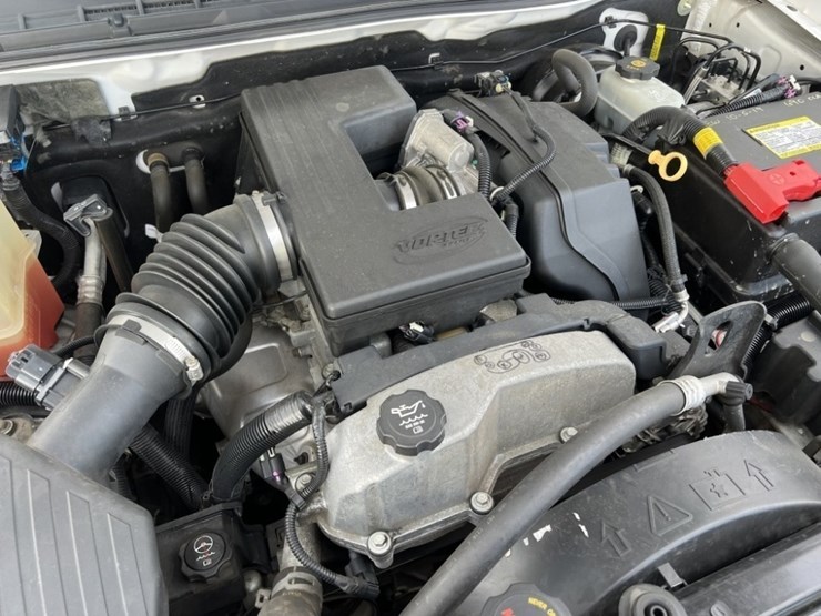 2012-chevrolet-colorado-image-11