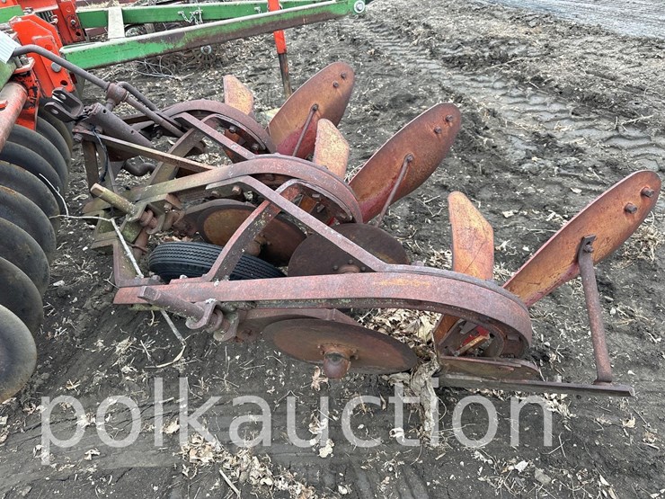 john-deere-3-bottom-3pt-plow---16"-(hess)-image-2