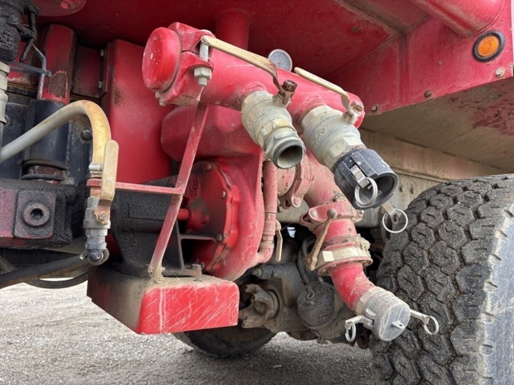 2001-peterbilt-357-image-19