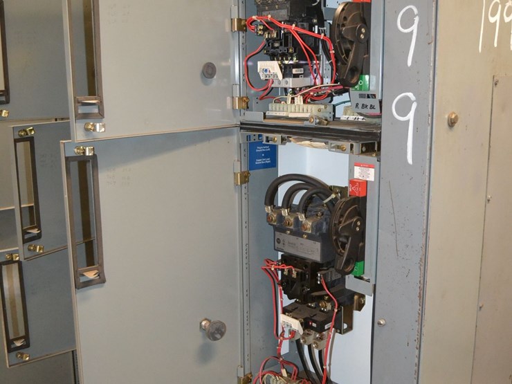 allen-bradley-5-section-mcc-panel-w/-7-size-1-starter-w/-3-size-2-starter-w-2-size-3-starter-w/-3-size-4-starter-w/-disconnect-image-1