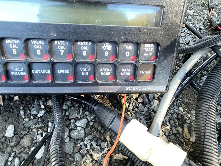 #106-•-fast-9613ft-pull-behind-sprayer-(one-owner)-image-44