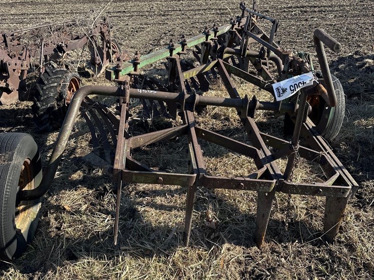 john-deere-5-image-2