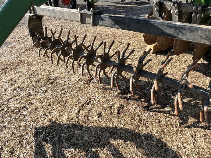 great-plains-2400tm-image-32