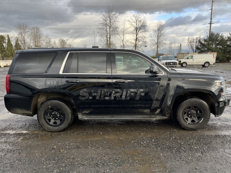 2018-chevrolet-tahoe-image-3
