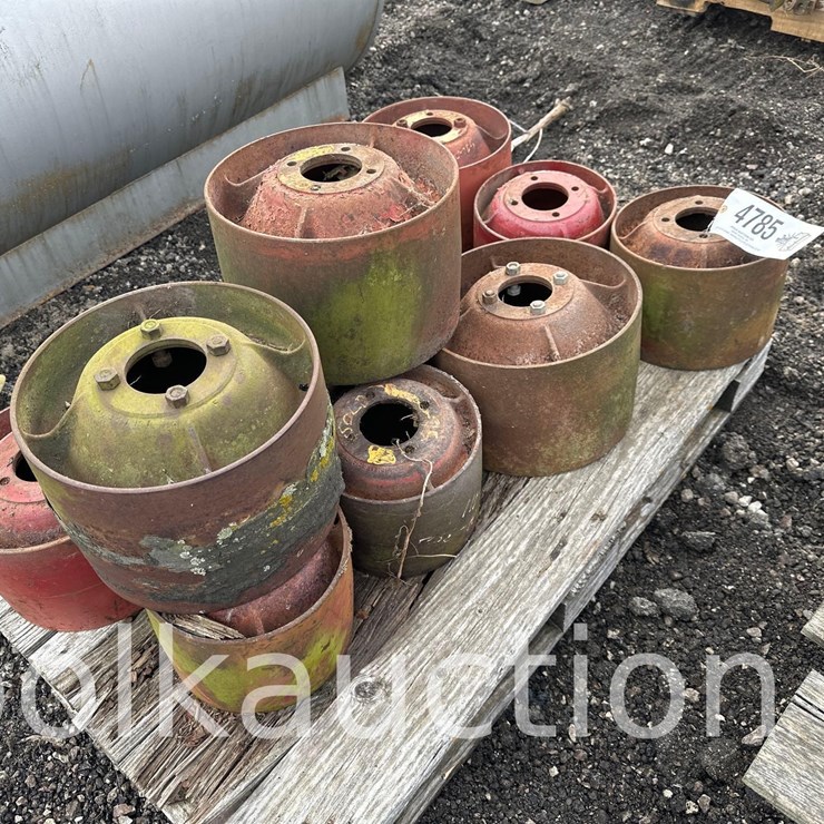 PALLET OF IH BELT PULLEYS (WF)