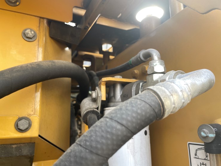 caterpillar-312f-image-35