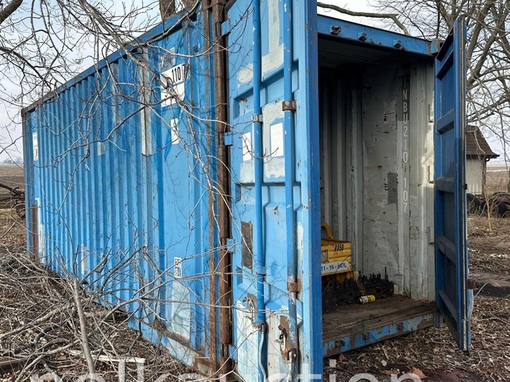 20'-container-w/-all-contents-(hess)-image-1