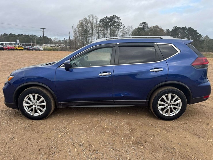 2019-nissan-rouge-sv-4-door-suv---202,021-miles-image-8