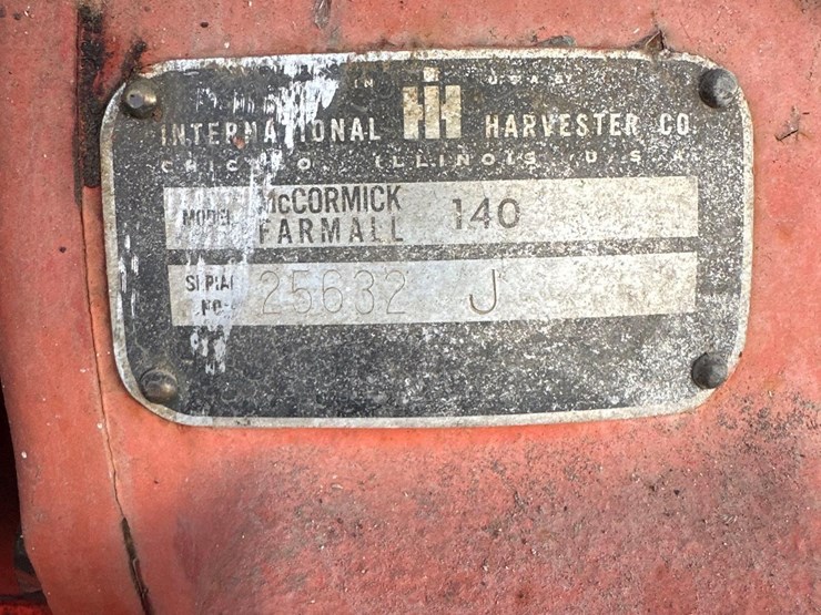 farmall-140-(sn#-25632)-(hess)-image-16