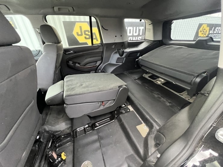 2018-chevrolet-tahoe-image-25