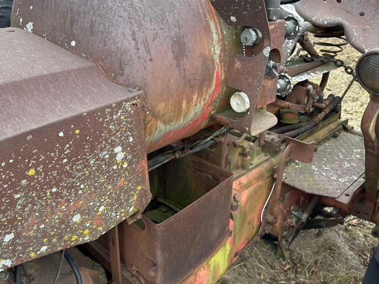 massey-ferguson-444-image-7