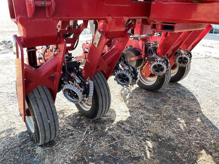 2020-case-ih-2150-image-39