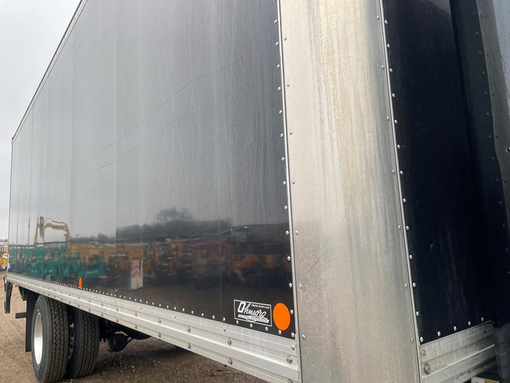 2022-kenworth-t370-image-10