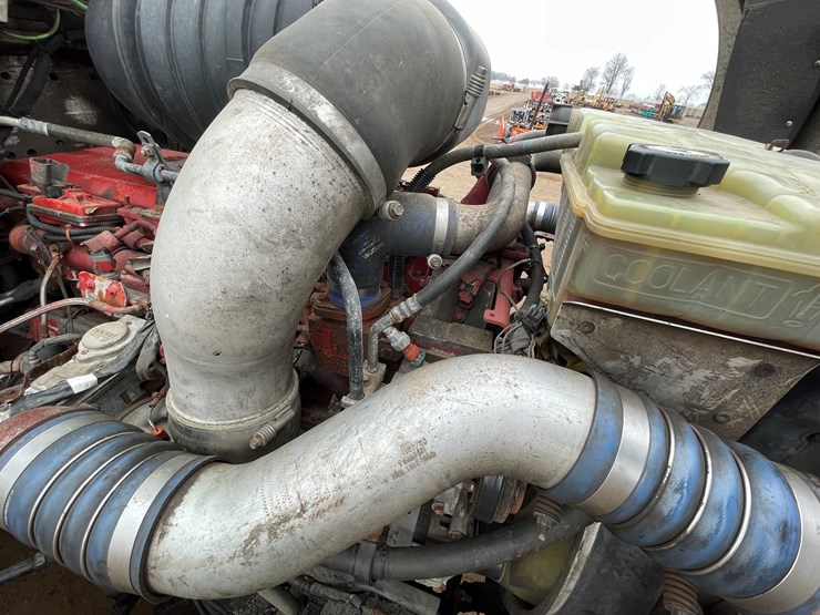 2012-kenworth-t660-image-24