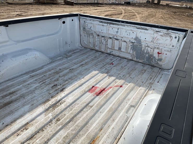 #1474-•-2014-chevy-silverado-pickup-truck-(has-mn-title)-image-30