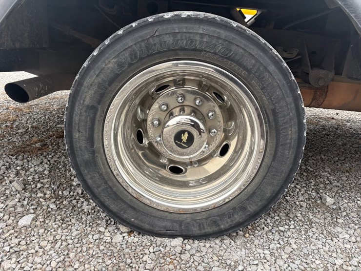 ford-f550-xl-image-7