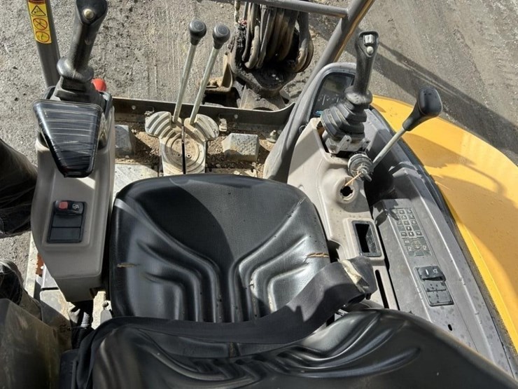 2019-volvo-ecr40d-image-14