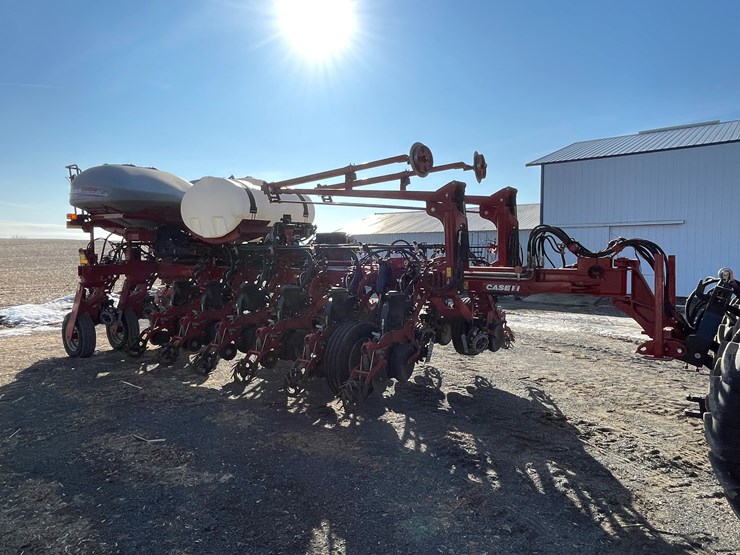 2020-case-ih-2150-image-2