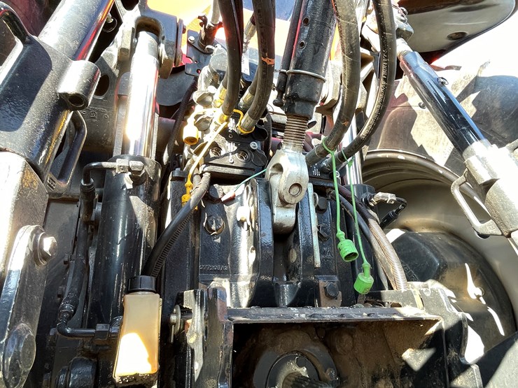 case-ih-magnum-315-image-36