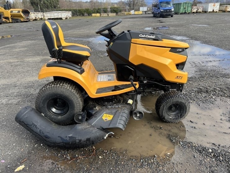 2024-cub-cadet-xt1-lt46-ride-on-mower-image-3