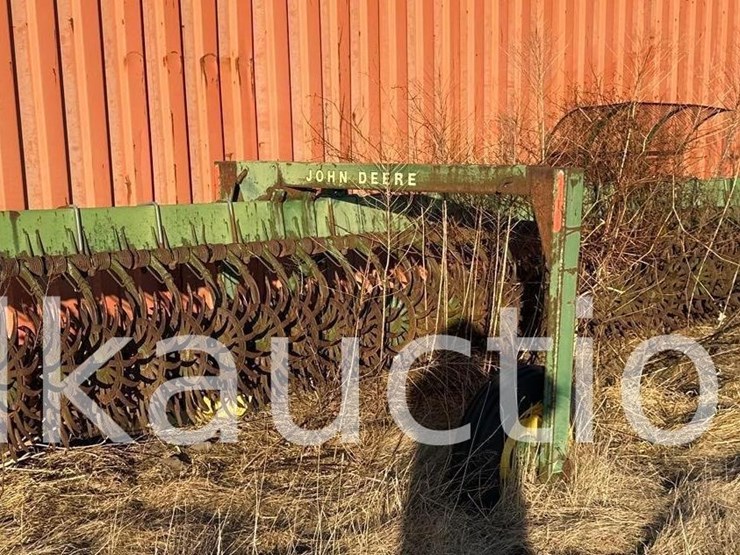 john-deere-400-image-1