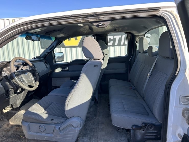 2014-ford-f150-xl-image-19