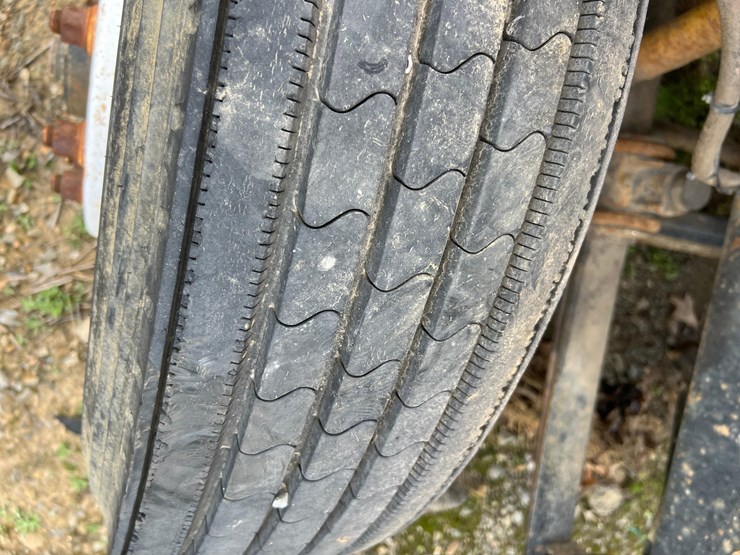 1999-mack-ch613-image-40