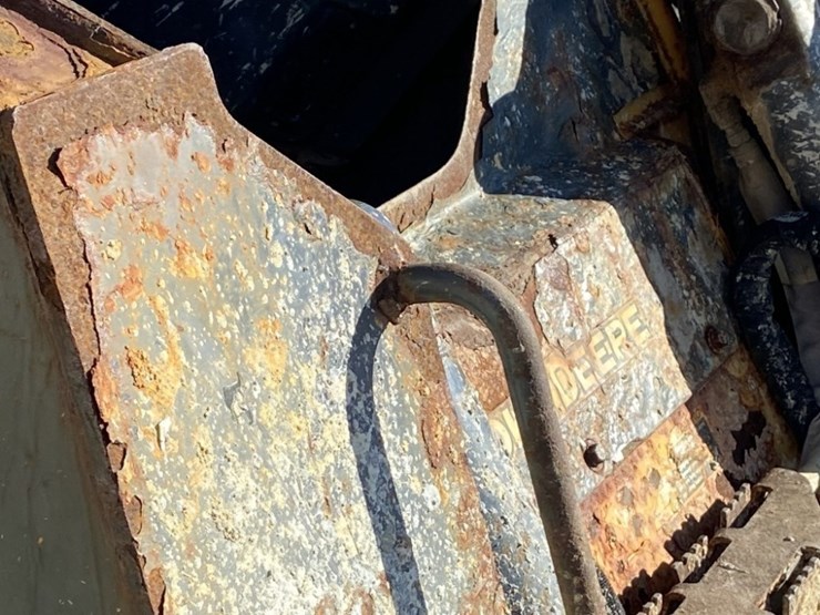 2023-deere-317g-image-37