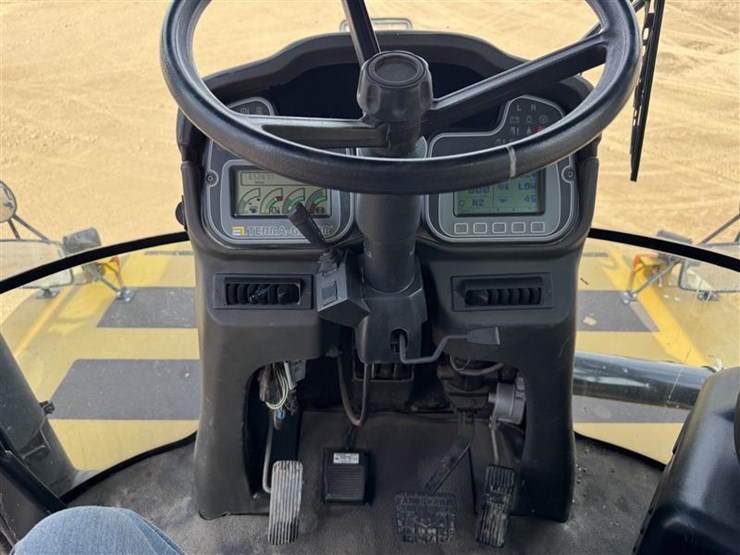 2005-john-deere-100-image-16