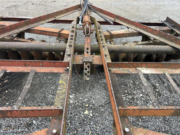 case-ih-370-image-17