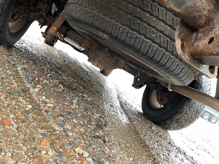 #1476-•-2012-chevy-silverado-pickup-truck-(has-mn-title)-image-15