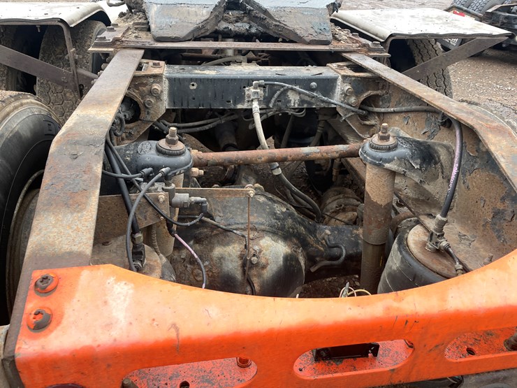 2007-peterbilt-379-image-16