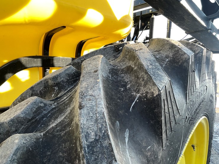 #106-•-fast-9613ft-pull-behind-sprayer-(one-owner)-image-28