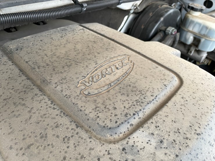 #1476-•-2012-chevy-silverado-pickup-truck-(has-mn-title)-image-27