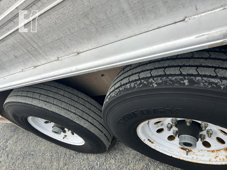 1995-eby-20-ft-image-4