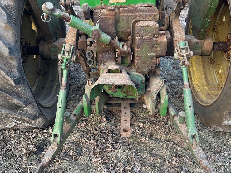 john-deere-720-image-11
