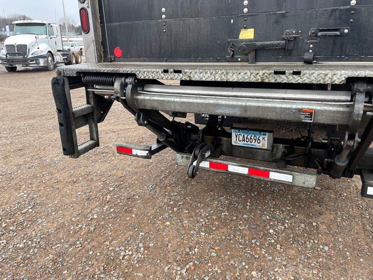 2022-kenworth-t370-image-18