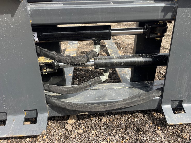 #5028-•-new-land-honor-hydraulic-pallet-forks-image-4