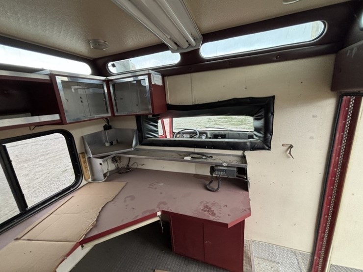 1991-ford-l8000-image-29