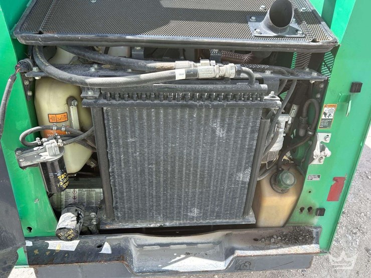 2019-deere-314g-image-7