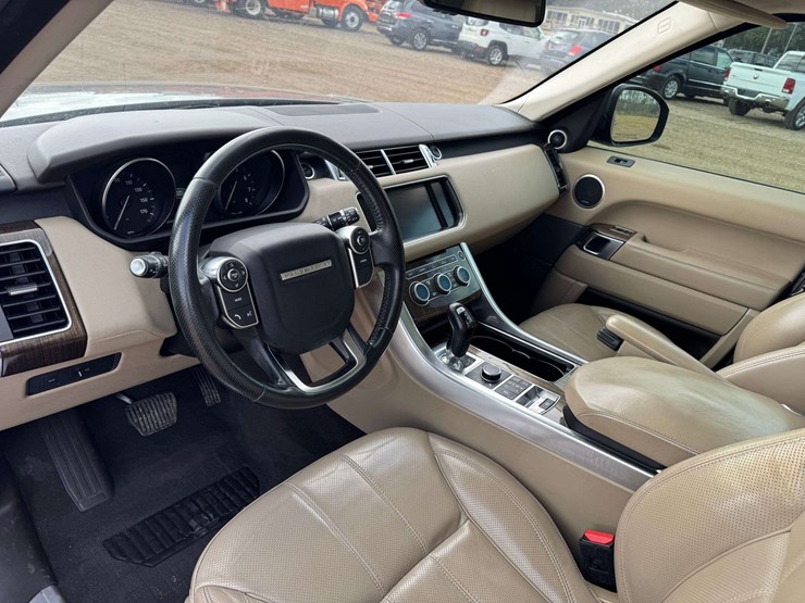 2016-land-rover-range-rover-image-11