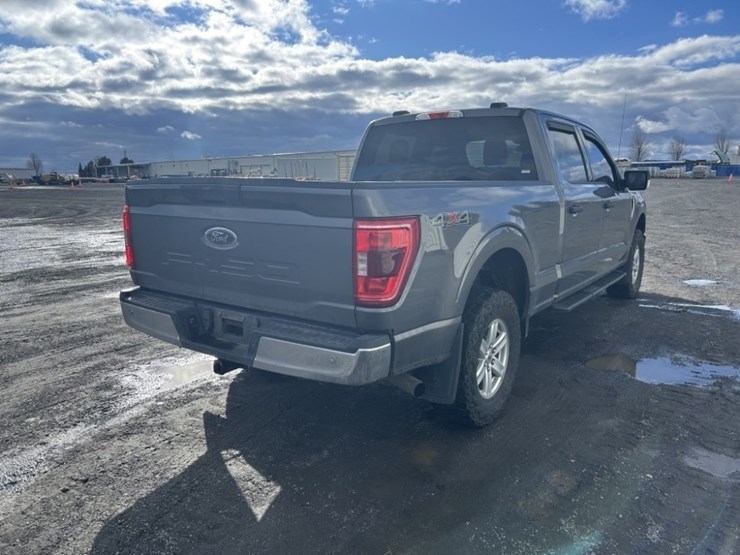 2021-ford-f150-xlt-image-5