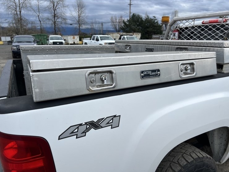 2012-gmc-2500-image-22