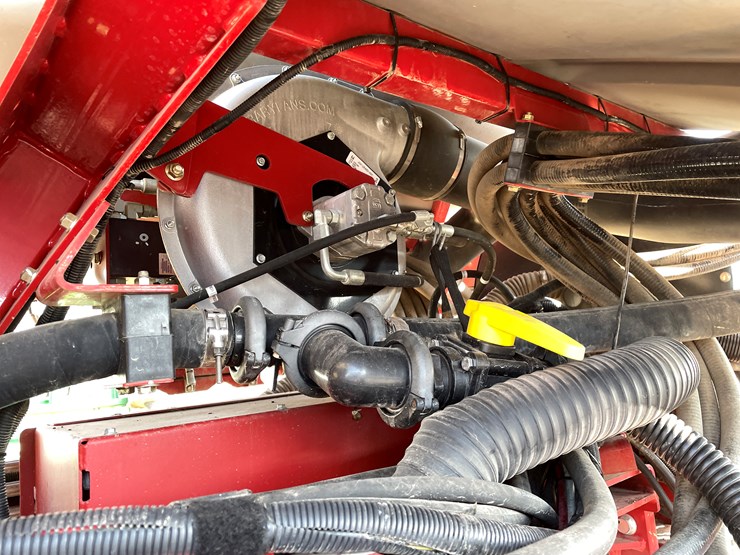 2020-case-ih-2150-image-33