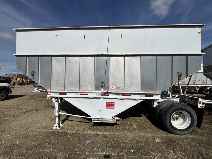 1968-titan-trailer-image-2