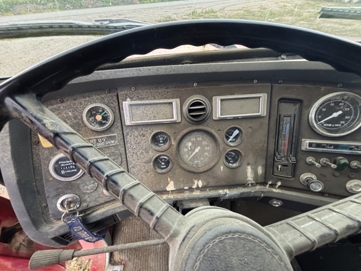 1991-ford-l8000-image-34