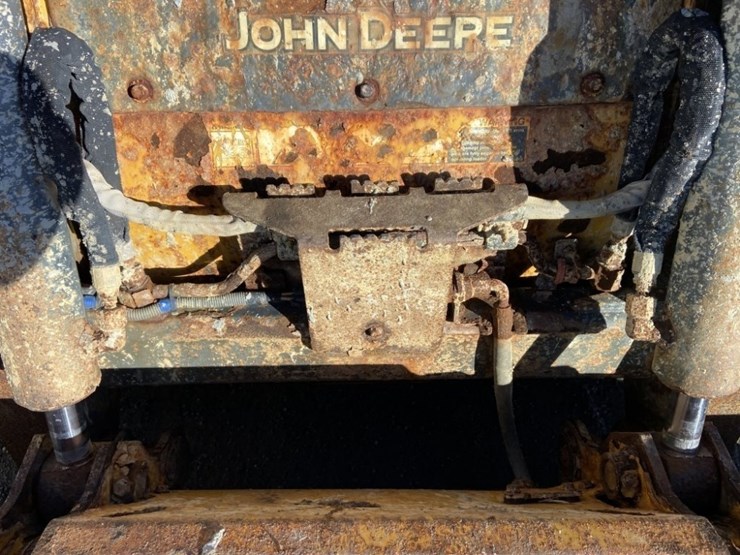2023-deere-317g-image-39