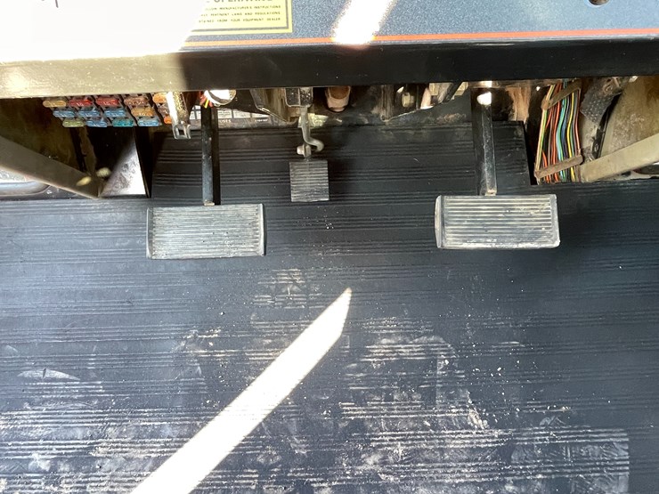 1984-case-ih-4994-image-74